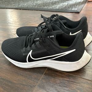 Nike Pegasus 38 Tennis Shoes